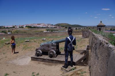 Cañones defensivos del fuerte frente a Elvas