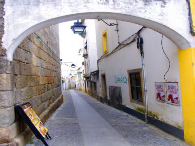 Calle del casco histórico de Évora