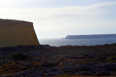 Punta y faro de Cabo San Vicente desde la fortaleza