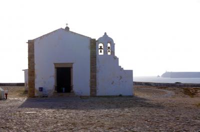 Iglesia de Nuestra Señora de la Gracia en el recinto de la fortaleza