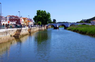 Río Arade bajo el Puente Romano de Silves