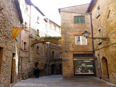Calle en Volterra