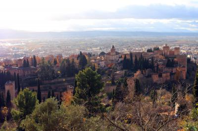 Panorámica desde la Silla del Moro de La Alhambra sobre granada