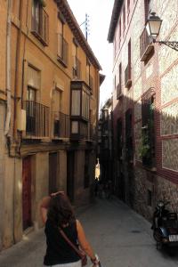 Callejuelas imposibles en el casco histórico de Toledo