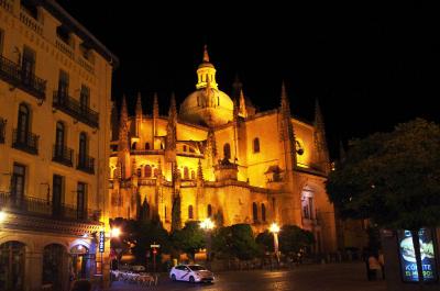 Catedral de Segovia desde la Plaza Mayor