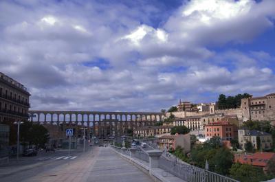 El Acueducto de Segovia desde la Av. Acueducto