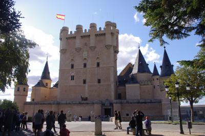 Patio de entrada al Alcázar de Segovia
