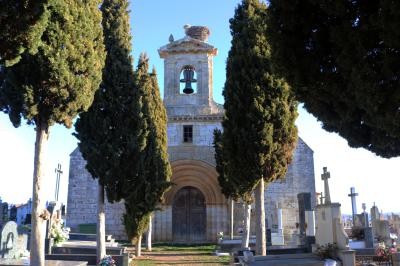 Iglesia de Santa Cruz, hoy ermita del cementerio de la villa