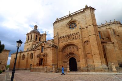 Fachada de la catedral de Santa María en Ciudad Rodrigo