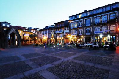 Terrazas en la Plaza Largo da Oliveira