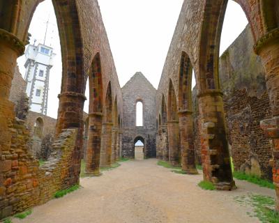 Ruinas de la abadía de Saint Mathiu
