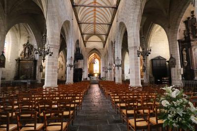 Interior de Church of Notre Dame of Vitre