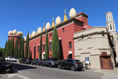 Exterior del edificio Teatro-Museo Dalí