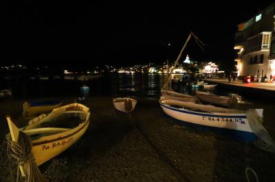 Panorámica nocturna de la bahía de Cadaqués