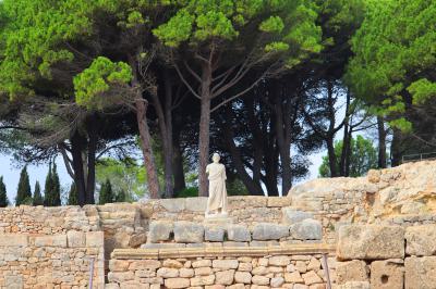 Réplica de la estatua de Asclepio 