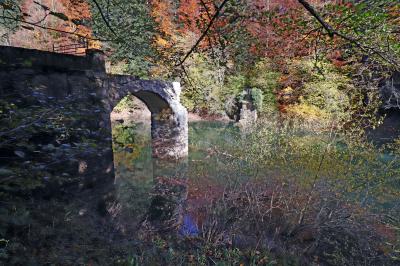 Puente medieval hundido