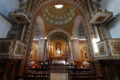Altar mayor del Santuario de Nuestra Señora de Nazaré