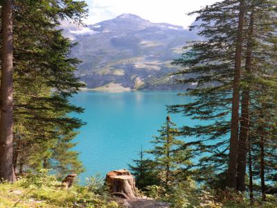 Lago glaciar Oeschinensee