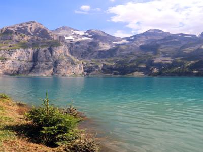 Lago glaciar Oeschinensee