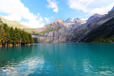 Lago glaciar Oeschinensee