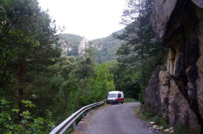 Carretera entre Escalona y el parking de San Urbez