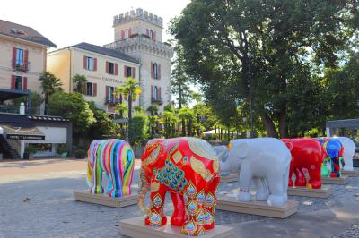 Esculturas de elefantes en las calles de Ascona