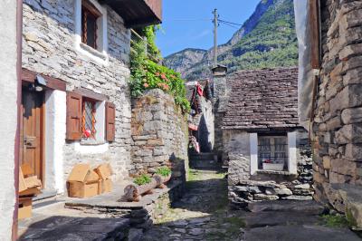 Callejeando por Corippo