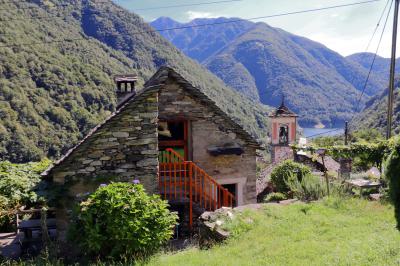 Callejeando por Corippo