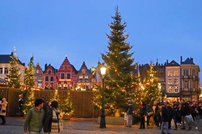 El gran árbol de Navidad de Brujas