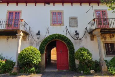 Entrada principal al Pazo de Tor