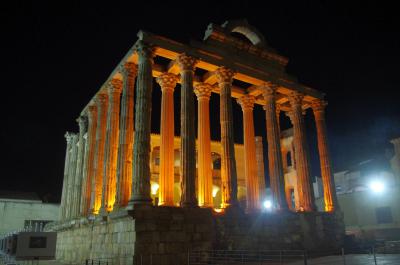 Templo de Diana nocturno