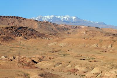 Entono de Kasbah Ait Ben Haddou hasta el Atlas