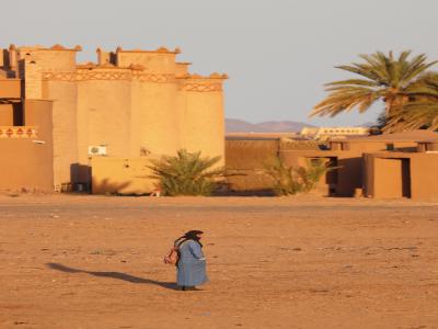 Amanecer en el desierto de Erg Chebbi 