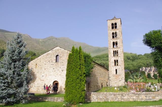 Taüll, la bienvenida a la magnífica iglesia de Sant Climent