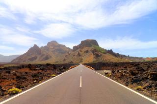 Ruta por los mejores destinos de naturaleza en Tenerife: P.N. del Teide, Acantilados de los Gigantes, P.N. de Anaga ...