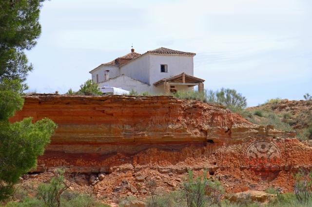 Desierto de Monegros: La Ermita de San Miguel